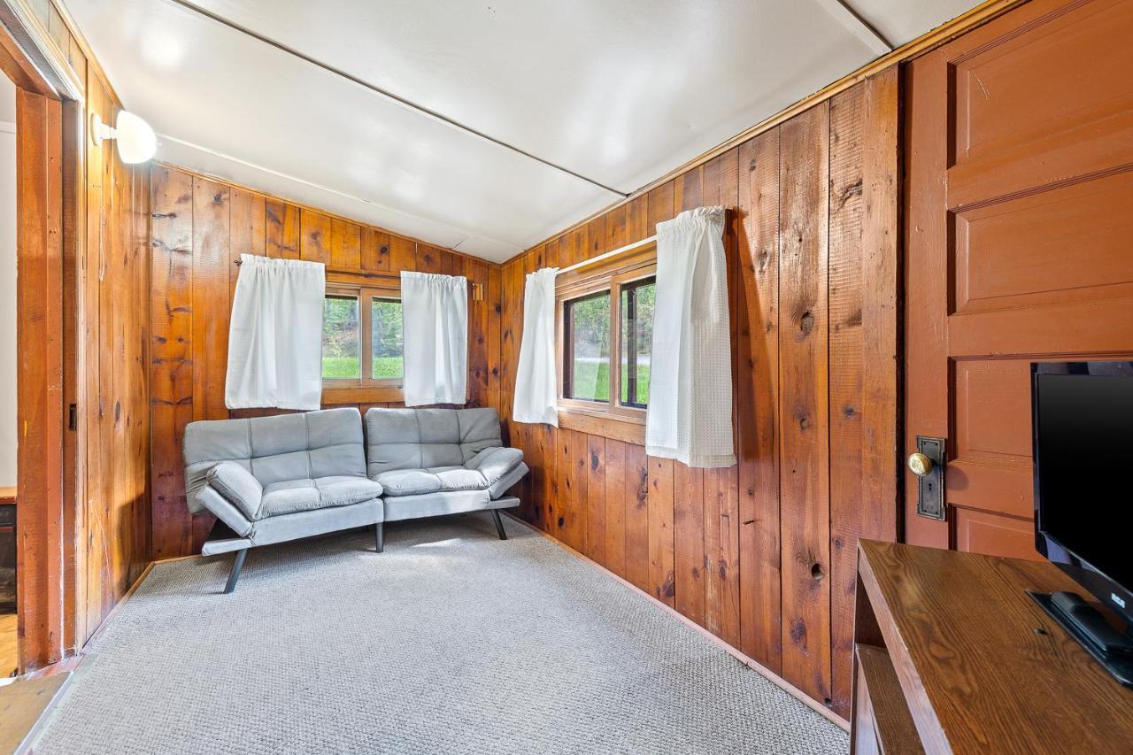 Harney Camp Cabins Hill City Exterior foto