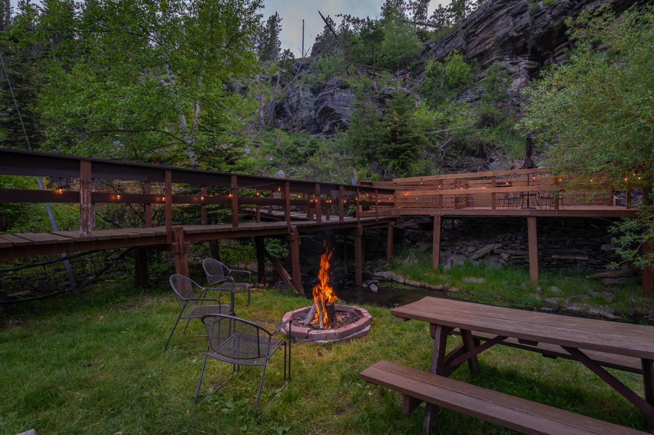 Harney Camp Cabins Hill City Exterior foto